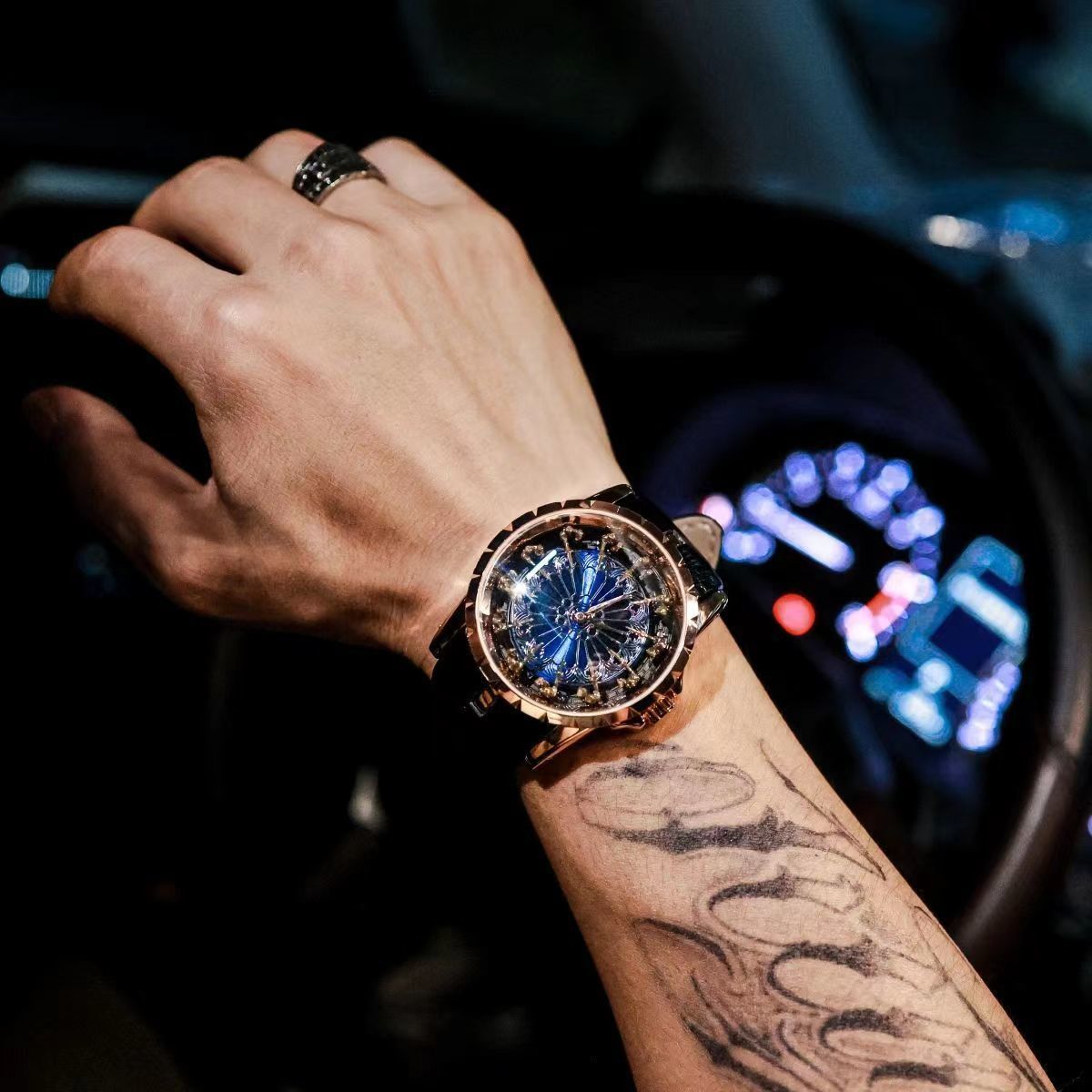 Luxurious and Elegant Men's Wa - đánh giá và giá Zodiac Luxury Watch