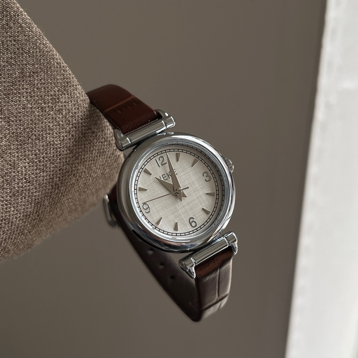 Vintage Style Luxury Watch Hig - đánh giá và giá Luxury Watch Leather Strap