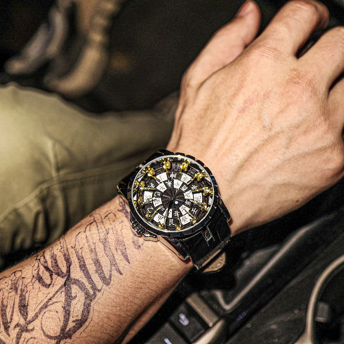European, American, Japanese,  - đánh giá và giá Zodiac Luxury Watch