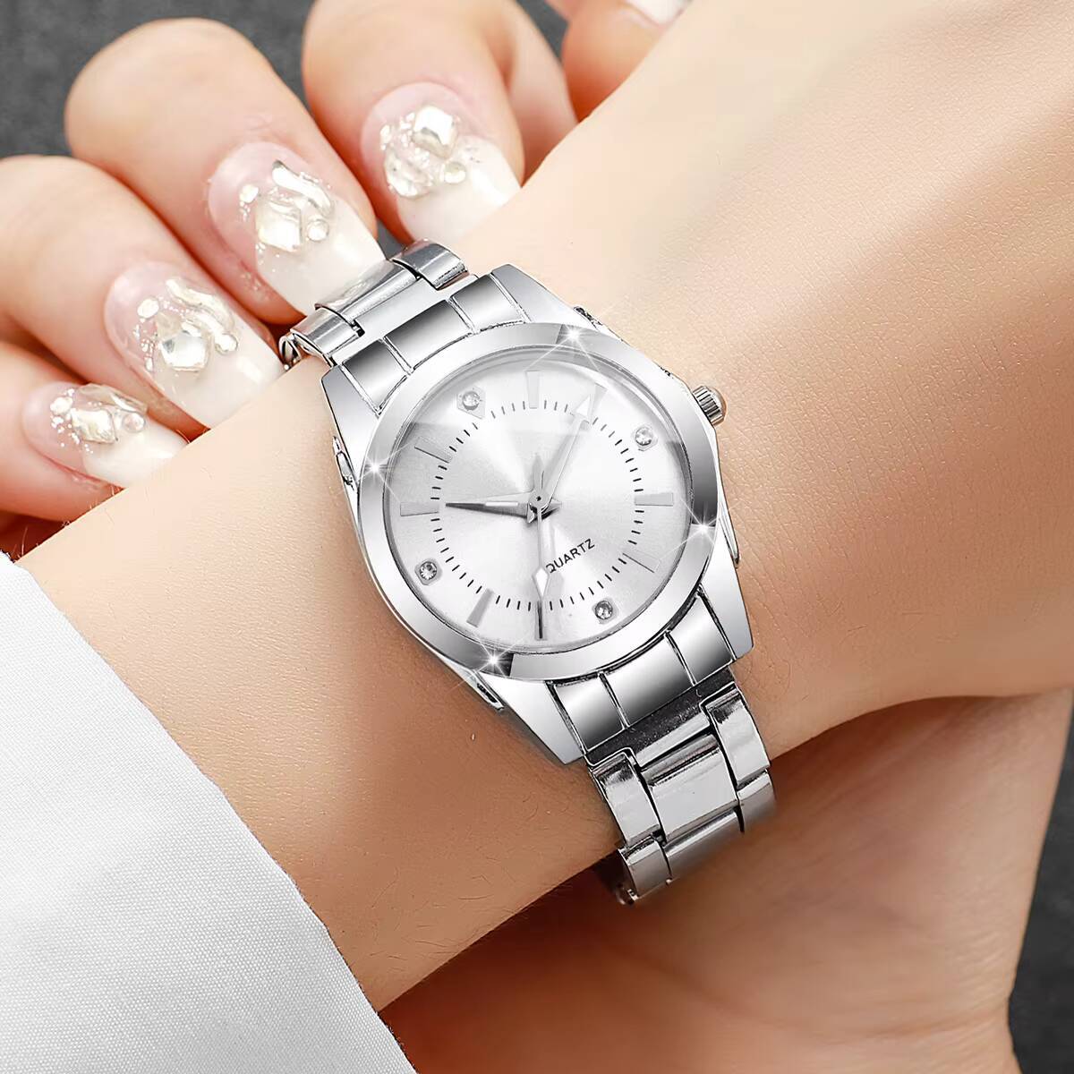 Luxury Rhinestone Women Watche - đánh giá và giá Luxury Watch Packaging Box